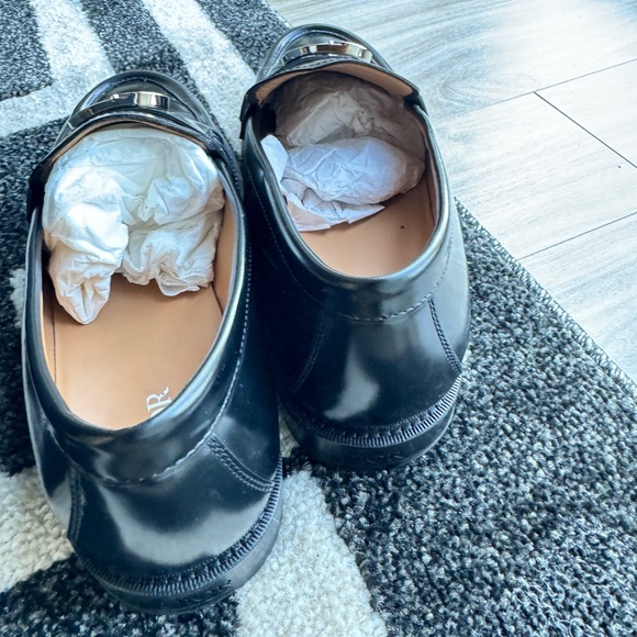 COPY - Too small for me - Picture 5 of 5